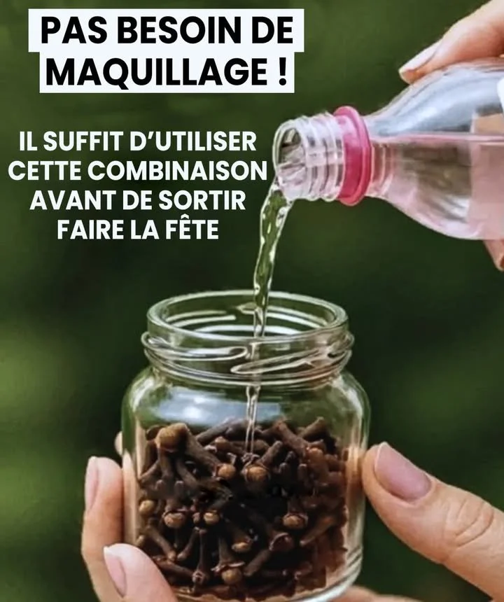 Maman de 52 ans paraissant 22 ans utilisant deux produits anti-âge chaque nuit.